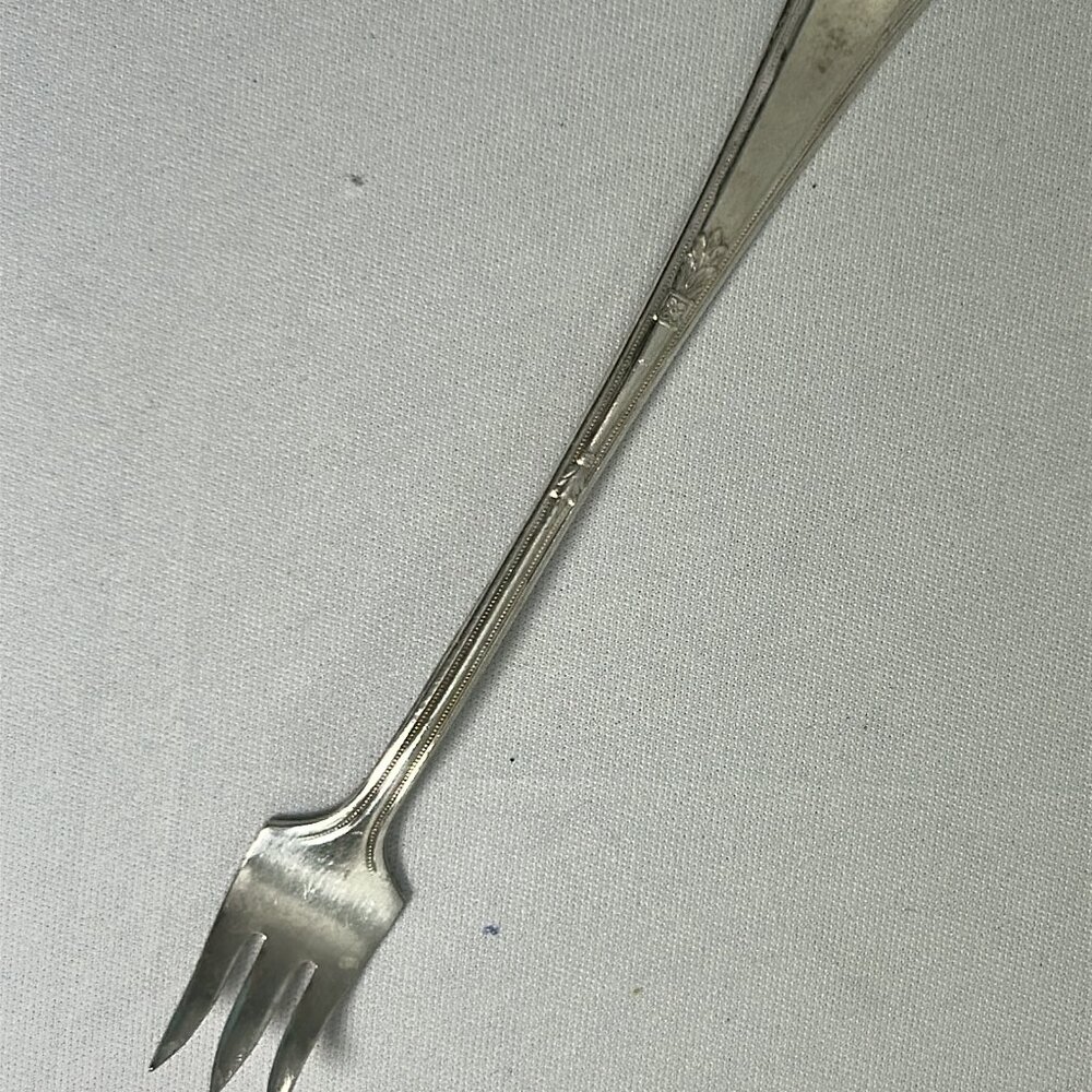Vintage Fork WM Rogers & Son AA Mayfair Silverplate Cocktail Seafood 5.75" Long